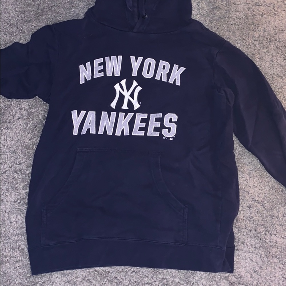 new york yankees sweatshirt